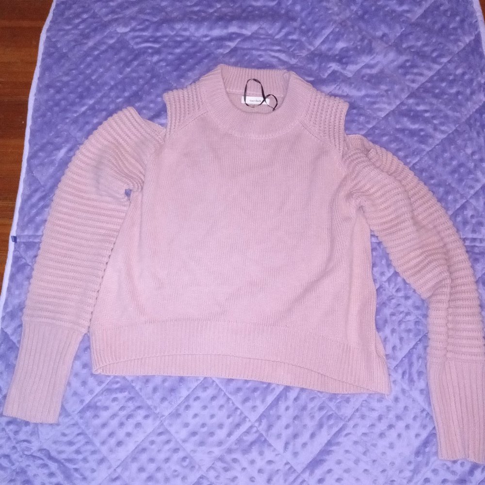Teenbell Pink Cold Shoulder Sweater Size Small Fall Looks